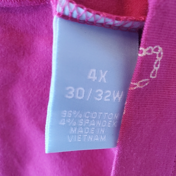 Catherines short sleeve top 4X, round neckline, 96%Cotton/4% Spandex swirl print - Picture 6 of 8